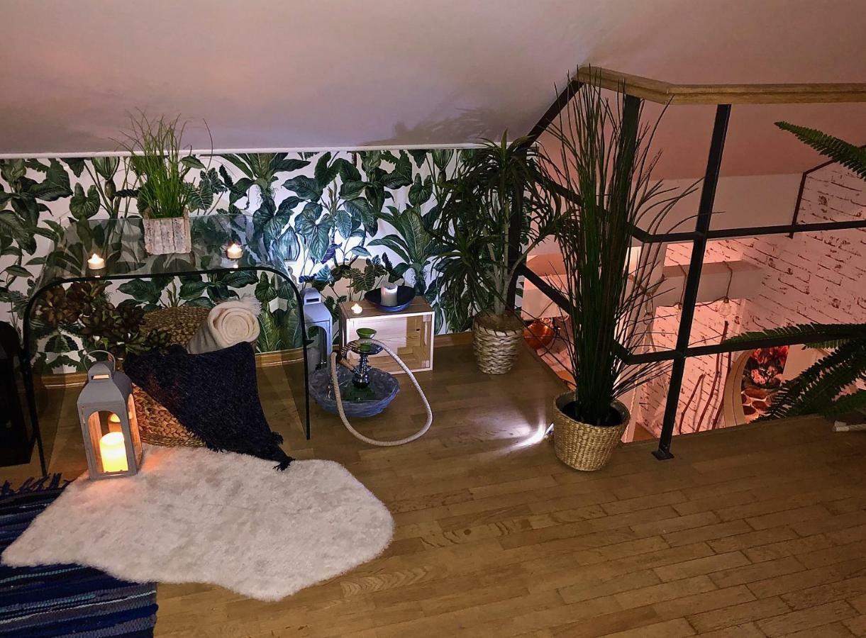 Duplex With Quite Terrace On Wenceslas Sq. Прага Екстериор снимка
